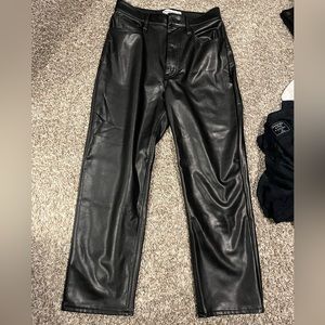 Abercrombie & Fitch The Ankle Straight Ultra High Rise